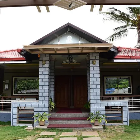 Srinikethana Home Stay With Swimming Pool Madikeri Exterior photo