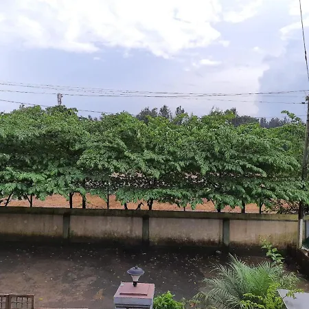 Srinikethana Home Stay With Swimming Pool Madikeri Exterior photo