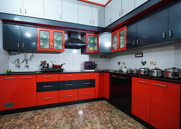 Srinikethana Home Stay With Swimming Pool
