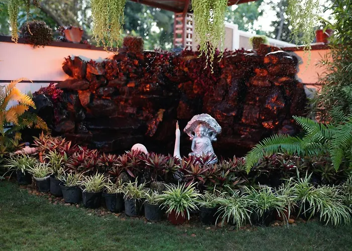 Srinikethana Home Stay With Swimming Pool