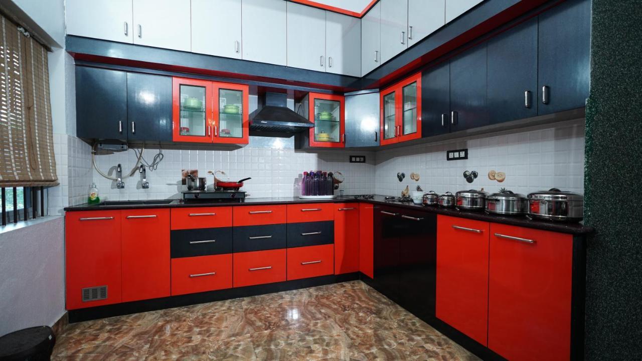 Homestay Srinikethana Home Stay With Swimming Pool