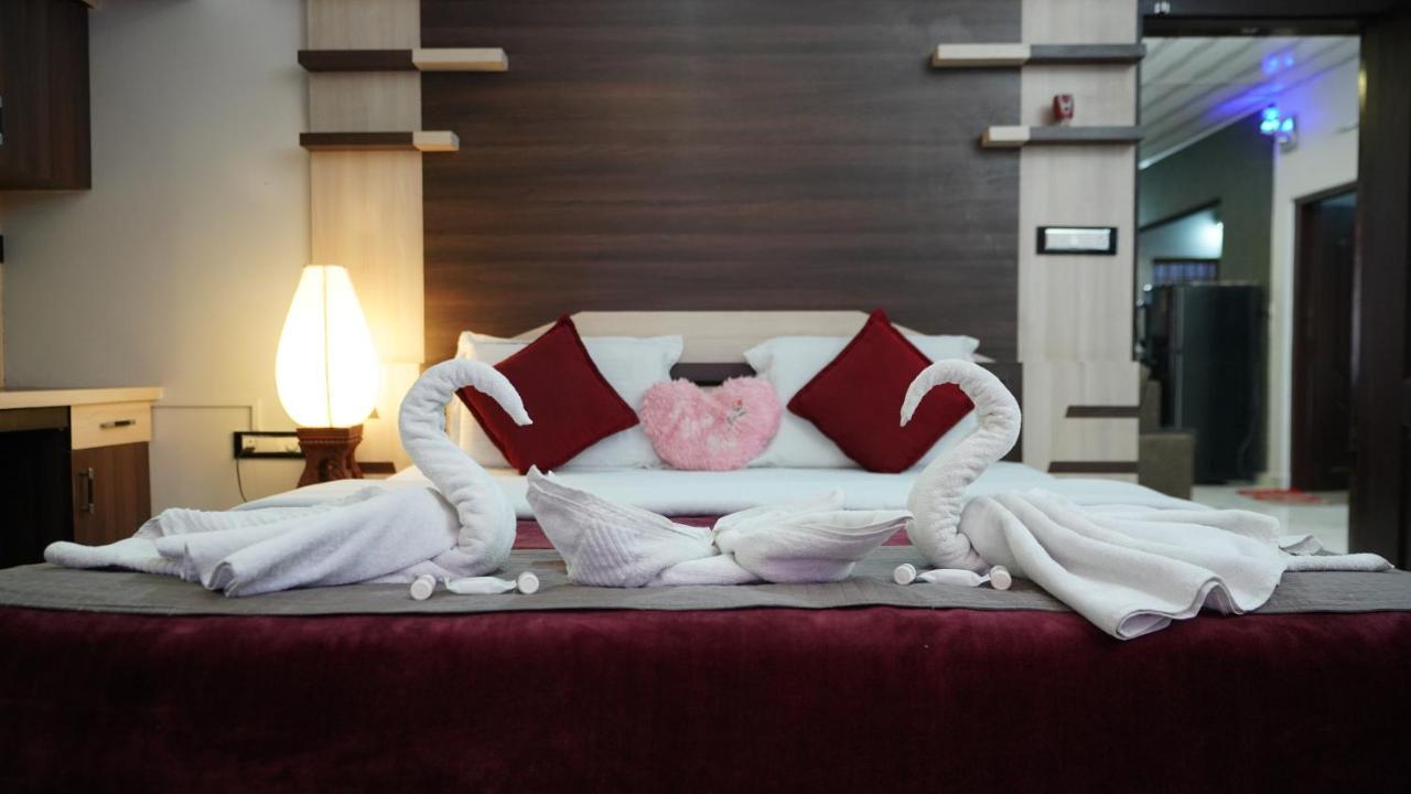 Srinikethana Home Stay With Swimming Pool Homestay