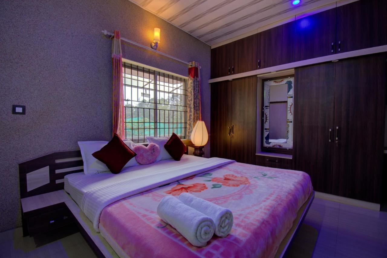 Srinikethana Home Stay With Swimming Pool
