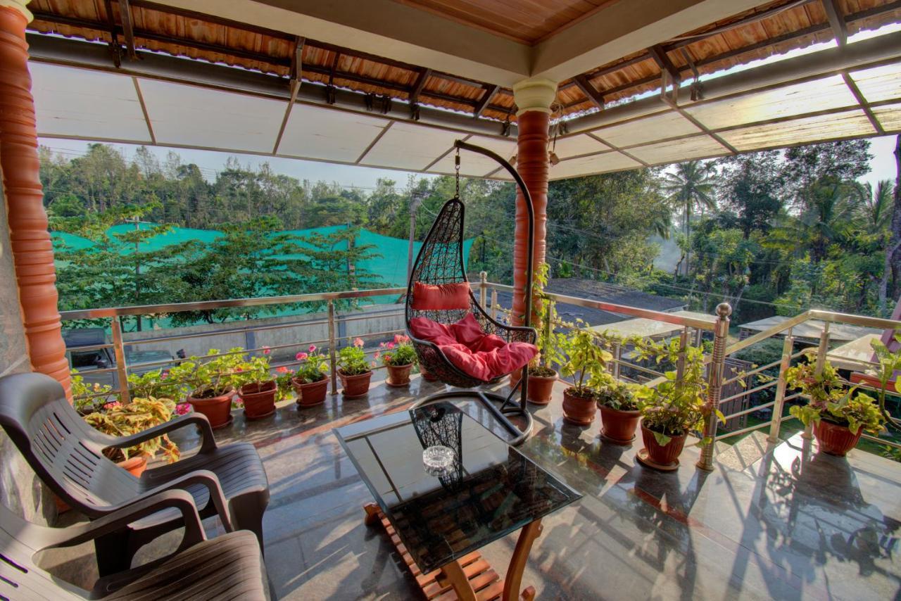 Srinikethana Home Stay With Swimming Pool Homestay *