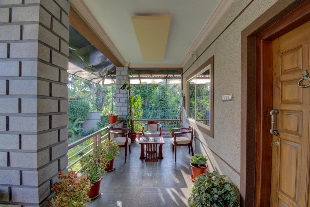 Srinikethana Home Stay With Swimming Pool Homestay *